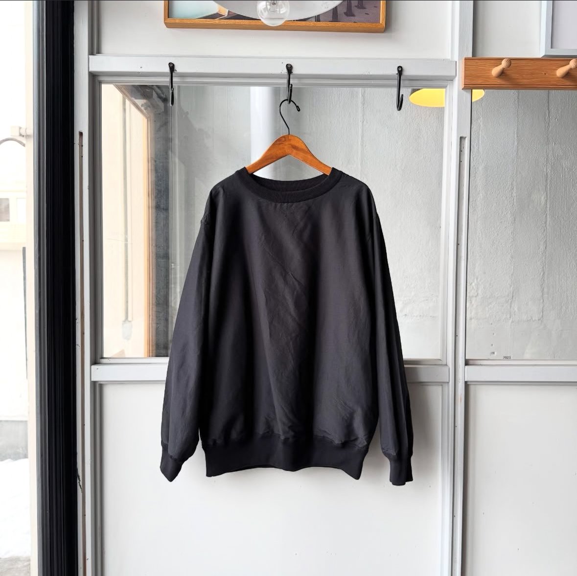 タグ付き　COMOLI リバーシブル プルオーバー　　B01-06013 リバーシブル プルオーバー - COMOLI (コモリ) - tops (トップス