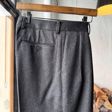 AURALEE　CASHMERE MOLESKIN TWO-TUCK SLACKS