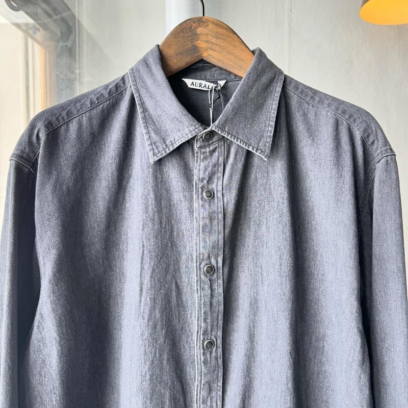 AURALEE SELVEDGE SUPER LIGHT DENIM SHIRT | Less AURALEE SELVEDGE SUPER LIGHT DENIM SHIRT | Less