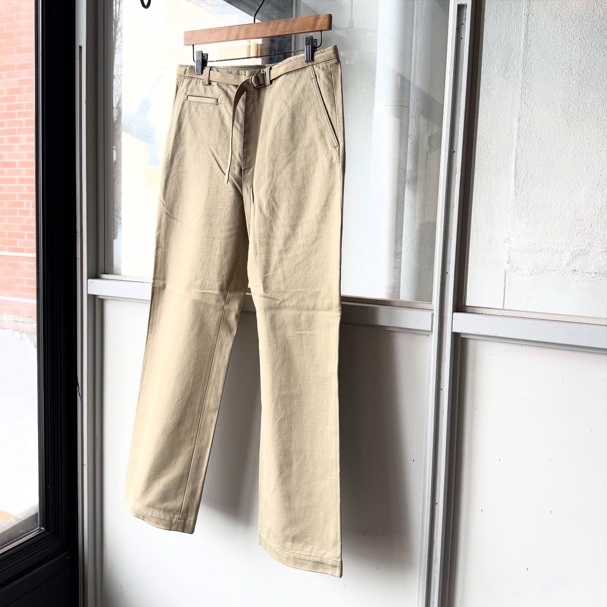 【AURALEE】 WASHED FINX CHINO BELTED PANTS fit=scale-down,w=1200