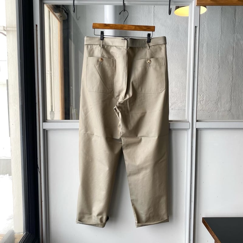 AURALEE WASHED FINX SILK CHAMBRAY BELTED PANTS AURALEE WASHED FINX SILK CHAMBRAY BELTED PANTS