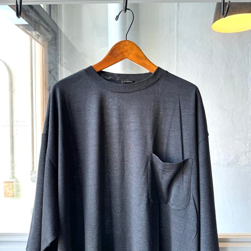 COMOLI サマーウール 半袖Tシャツ | Less Higashikawa COMOLI サマーウール 半袖Tシャツ | Less Higashikawa