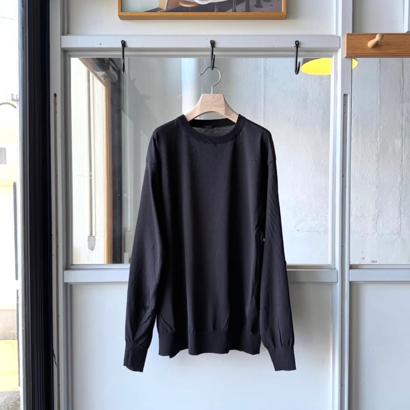 COMOLI コットン クルーネックニット | Less Higashikawa