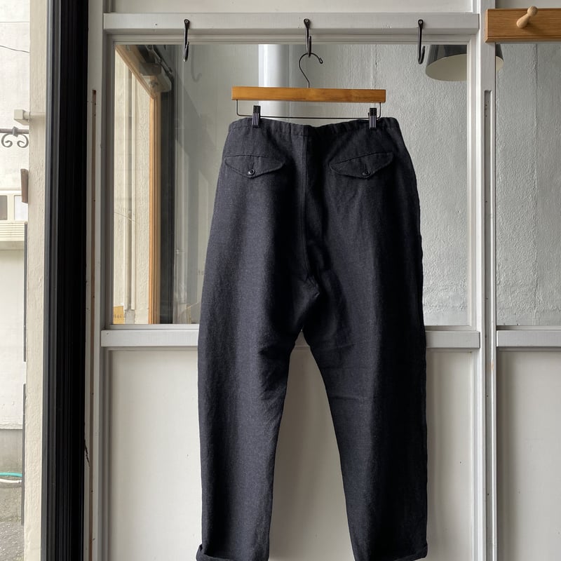 COMOLI ウールシルク ドローストリングパンツ | Less Higashikawa COMOLI ウールシルク ドローストリングパンツ | Less Higashikawa
