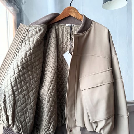 AURALEE　LIGHT WOOL MAX GABARDINE CHAMBRAY PADDED FLIGHT BLOUSON
