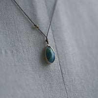 Margaret Solow 　 Enclosed Peruvian Blue Opal Necklace