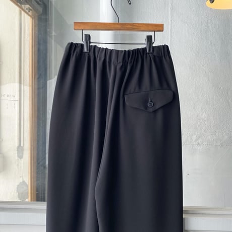 ゴーシュ　ストレッチブラック ワイドパンツ