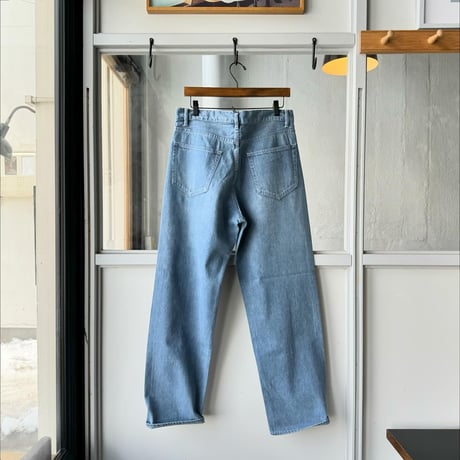 AURALEE　SELVEDGE FADED LIGHT DENIM WIDE PANTS