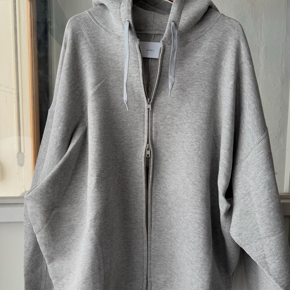 ssstein COTTON DOUBLE KNIT TUCKED ZIP HOODY | ssstein COTTON DOUBLE KNIT TUCKED ZIP HOODY |