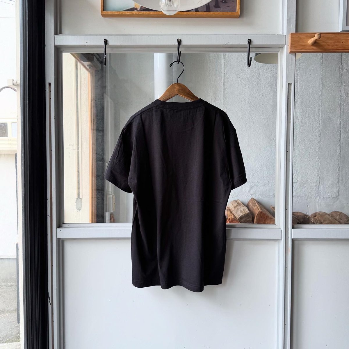 【新品タグ付き】25ss COMOLI サープラス Tシャツ 白3 COMOLI (コモリ) サープラス Tシャツ