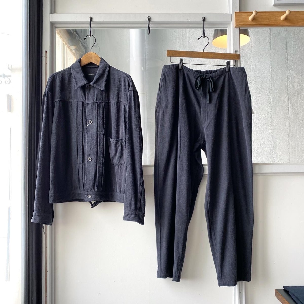 ついに再入荷！ comoli 23SS 24SS 23SS シルクネップドローストリング ...