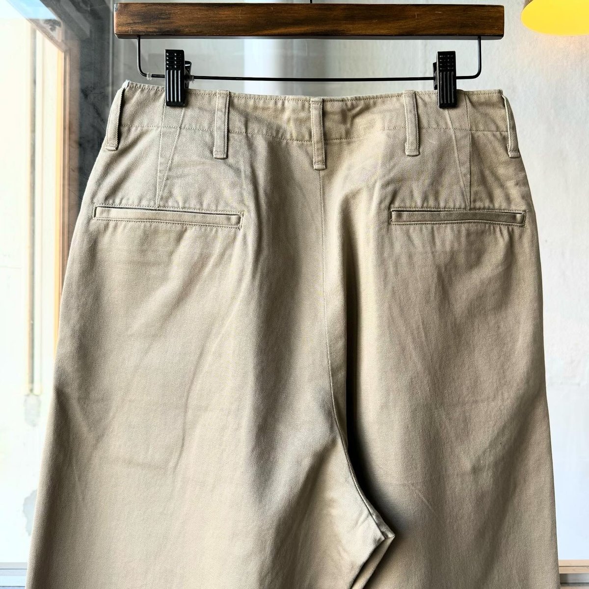 s*A様 comoli コットンチノ　パンツ fit=scale-down,w=1200