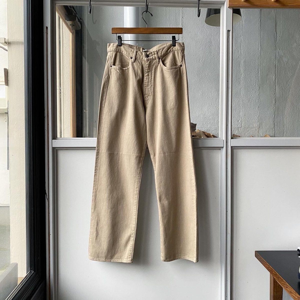AURALEE BOTANICAL DYED SELVEDGE DENIM PANTS | AURALEE BOTANICAL DYED SELVEDGE DENIM PANTS |