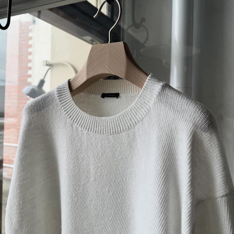 COMOLI 8G クルーネックニット | Less Higashikawa