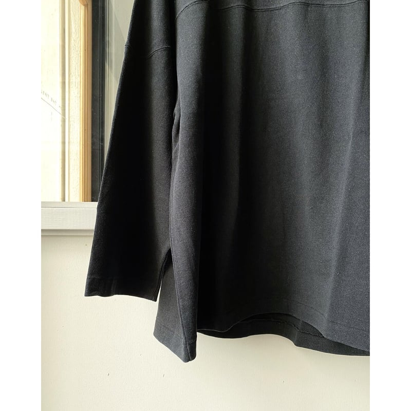 COMOLI フットボールT | Less Higashikawa COMOLI フットボールT | Less Higashikawa