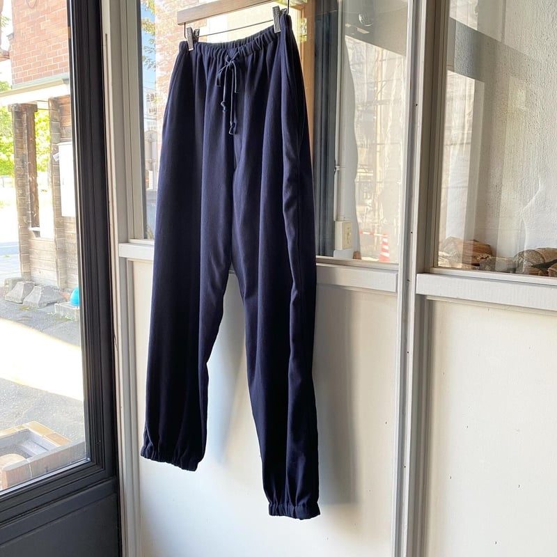 COMOLI ウールビエラ ドローストリングパンツ | Less Higashikawa
