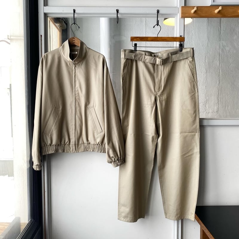 AURALEE WASHED FINX SILK CHAMBRAY BELTED PANTS AURALEE WASHED FINX SILK CHAMBRAY BELTED PANTS