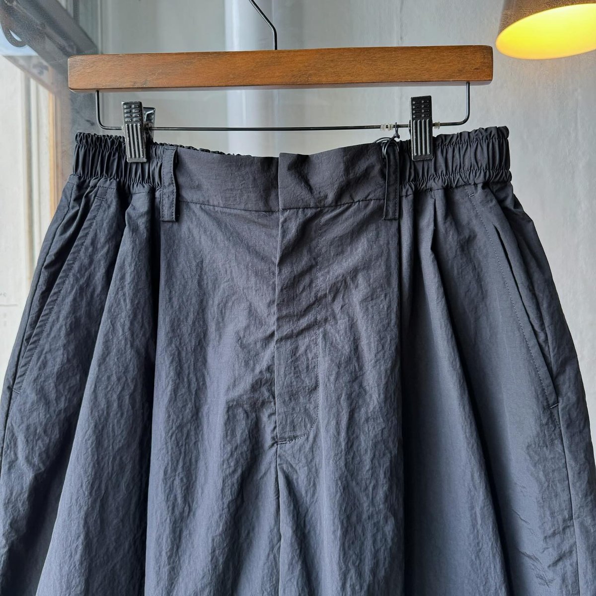 ssstein WINDBREAKER WIDE EASY SHORT TROUSERS ssstein WINDBREAKER WIDE EASY SHORT TROUSERS
