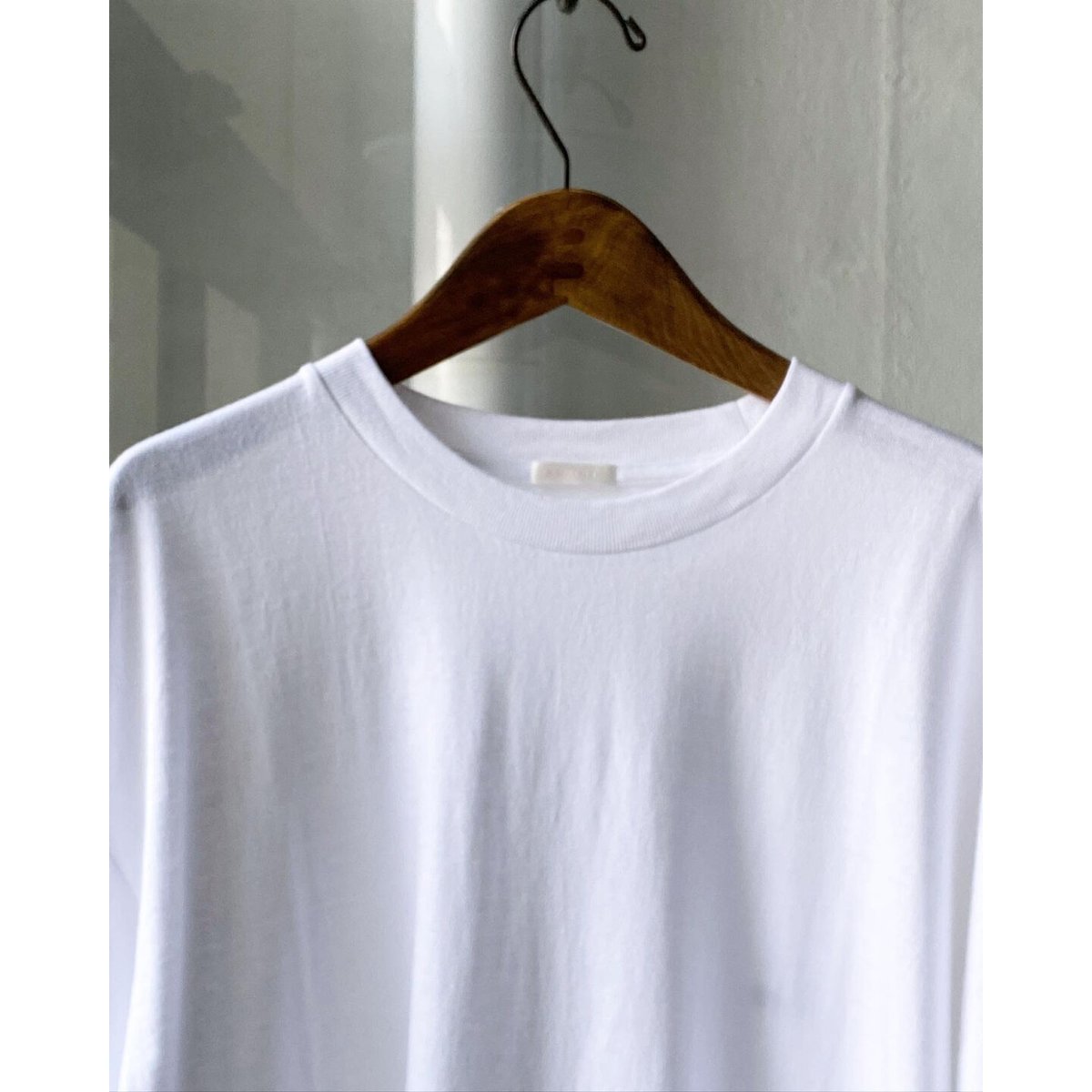 COMOLI 空紡天竺 半袖Tシャツ | Less Higashikawa
