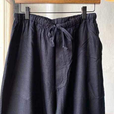 COMOLI　シルクネル ドローストリングパンツ