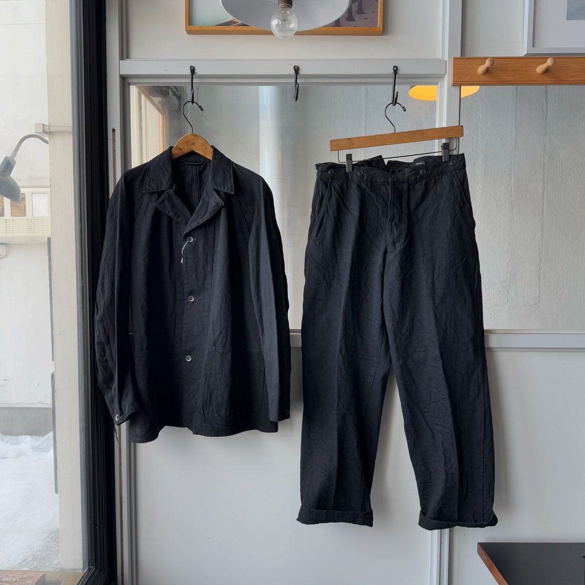 COMOLI デニム オーバーパンツ | Less Higashikawa COMOLI デニム オーバーパンツ | Less Higashikawa