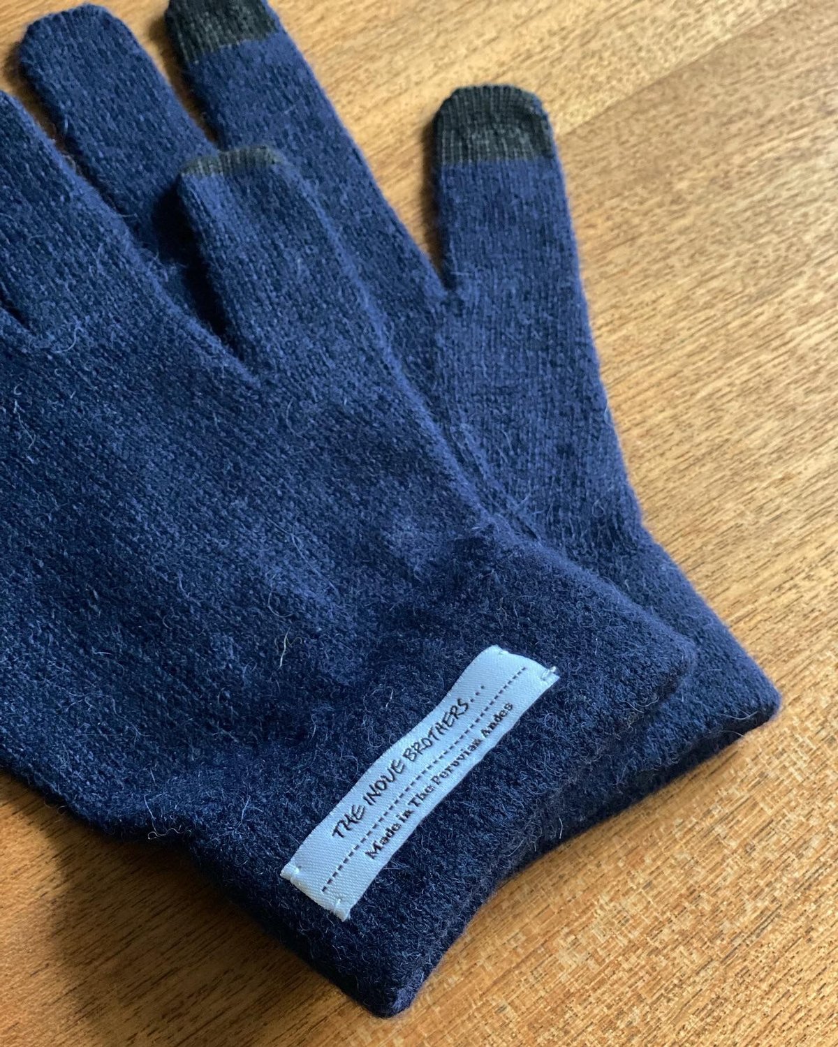 THE INOUE BROTHERS Alpaca Gloves | Less Hi