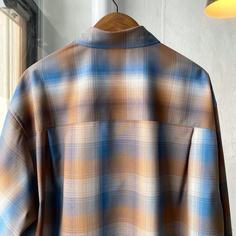 AURALEE SUPER LIGHT WOOL CHECK SHIRTS | Less H...