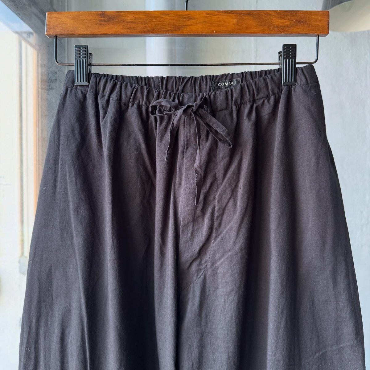 25SS COMOLI KHADIコットン ドローストリングパンツ COMOLI KHADIコットン ドローストリングパンツ BLACK