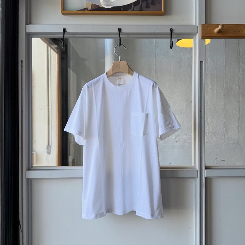 COMOLI サープラス Tシャツ | Less Higashikawa