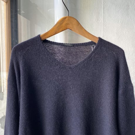 COMOLI　カシミヤ製品染 Vネックニット