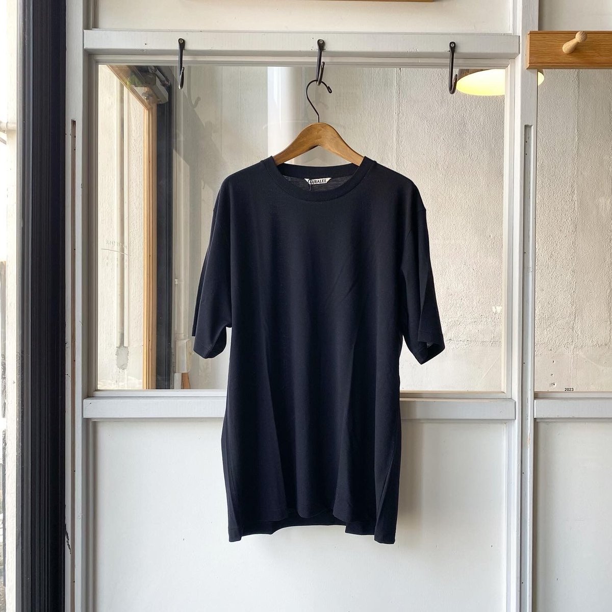 AURALEE SUPER SOFT WOOL JERSEY TEE | Less Hig