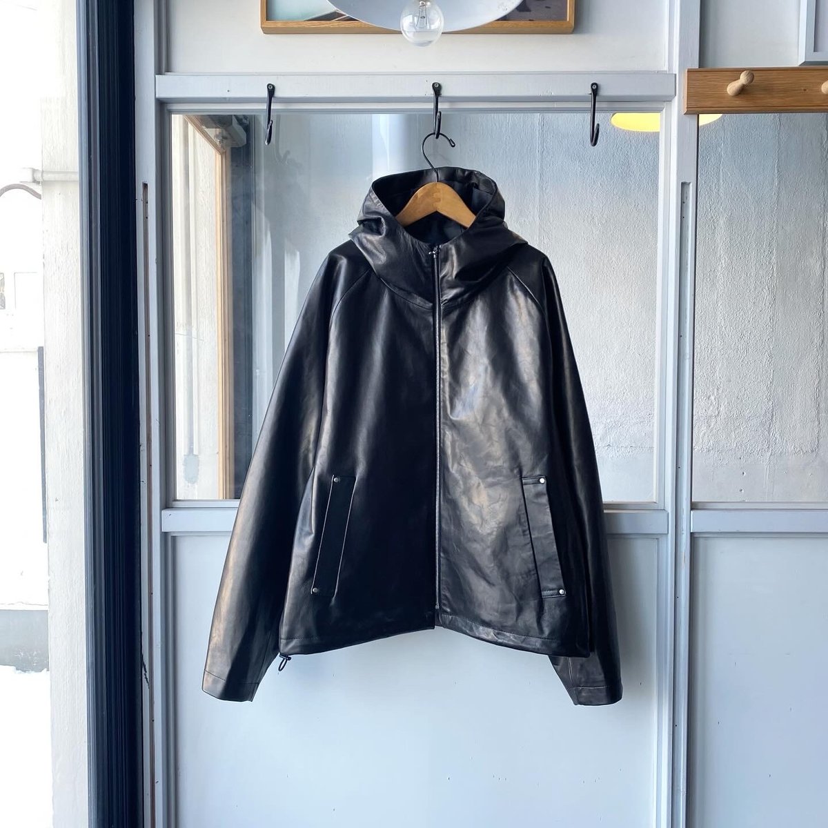 stein LEATHER HOODED SHORT JACKET - ST.769 stein LEATHER HOODED SHORT JACKET - ST.769