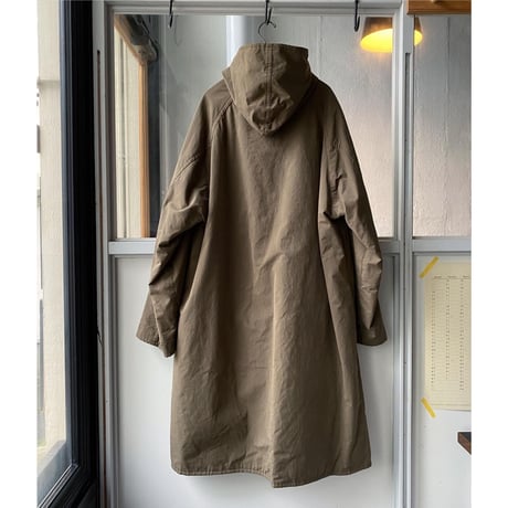 COMOLI フーデッドコート