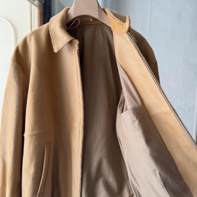 AURALEE CALF HAIR ZIP BLOUSON | Less Higashikawa