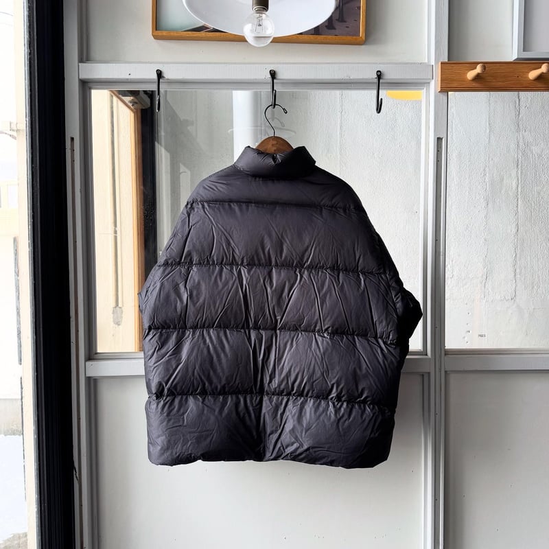 COMOLI ダウン ジャケット | Less Higashikawa