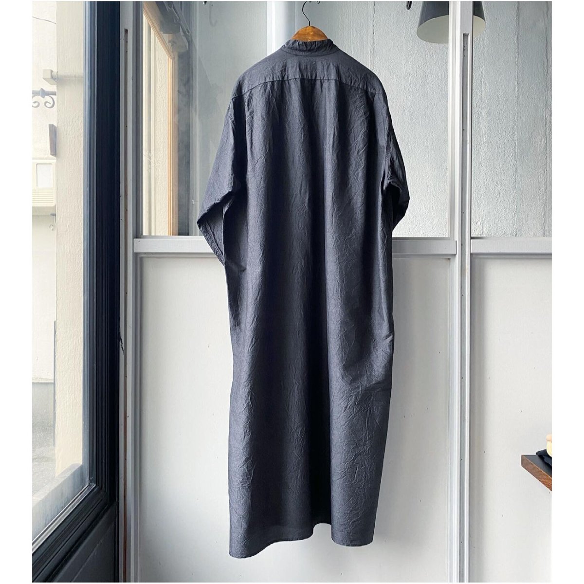 COMOLI コモリ 杢シルク プルオーバーシャツワンピース COMOLI 杢シルク プルオーバーワンピース | Less Higashikawa