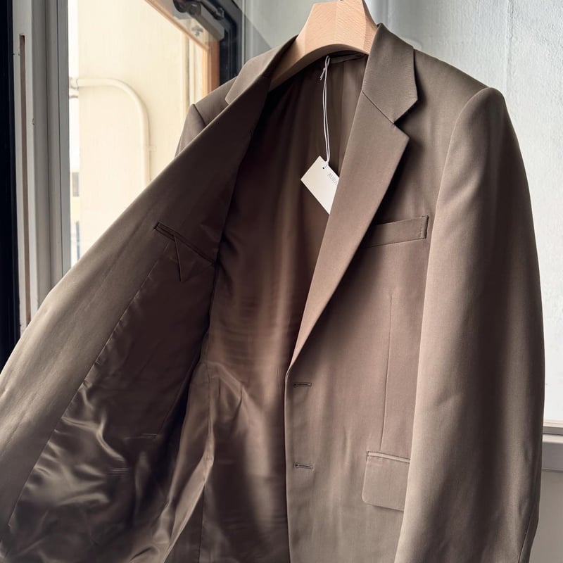 AURALEE LIGHT WOOL MAX GABARDINE JACKET | Less