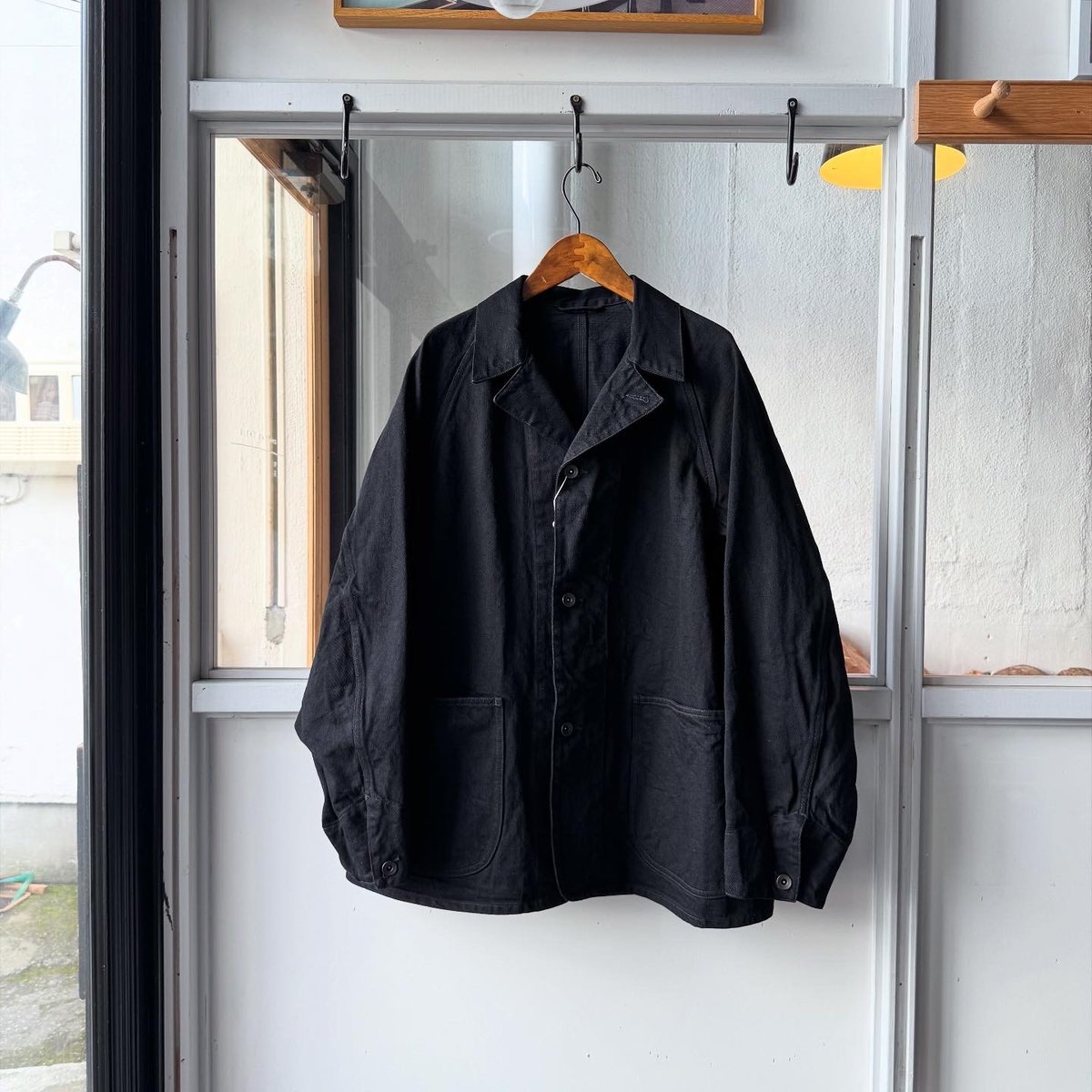 COMOLI ブラックワークジャケット サイズ1 COMOLI ブラックデニム ワークジャケット | Less Higashikawa