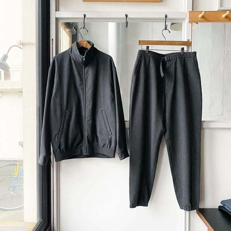 comoli 引張 23AW カシミヤシルクジャケット パンツ セットアップ comoli 引張 23AW カシミヤシルクジャケット パンツ セットアップ