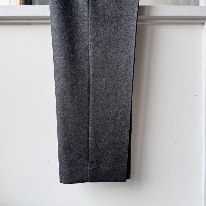 AURALEE CASHMERE MOLESKIN TWO-TUCK SLACKS | Les