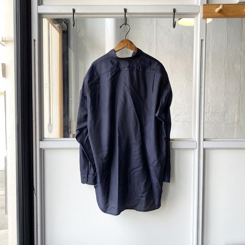COMOLI ウールシルク プルオーバーシャツ | Less Higashikawa COMOLI ウールシルク プルオーバーシャツ | Less Higashikawa