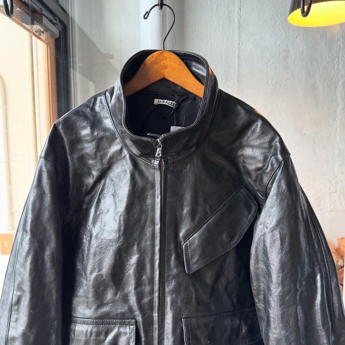 AURALEE (オーラリー)　LAMB LEATHER ZIP BLOUSON AURALEE LAMB LEATHER ZIP BLOUSON | Less Higash