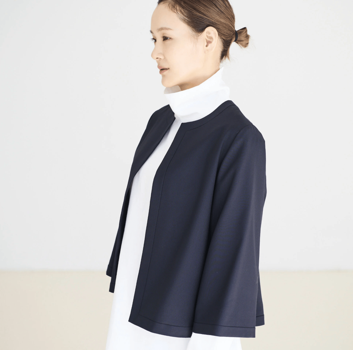 fruits of life ウールノーカラージャケット / 濃紺色(ネイビー) | Less