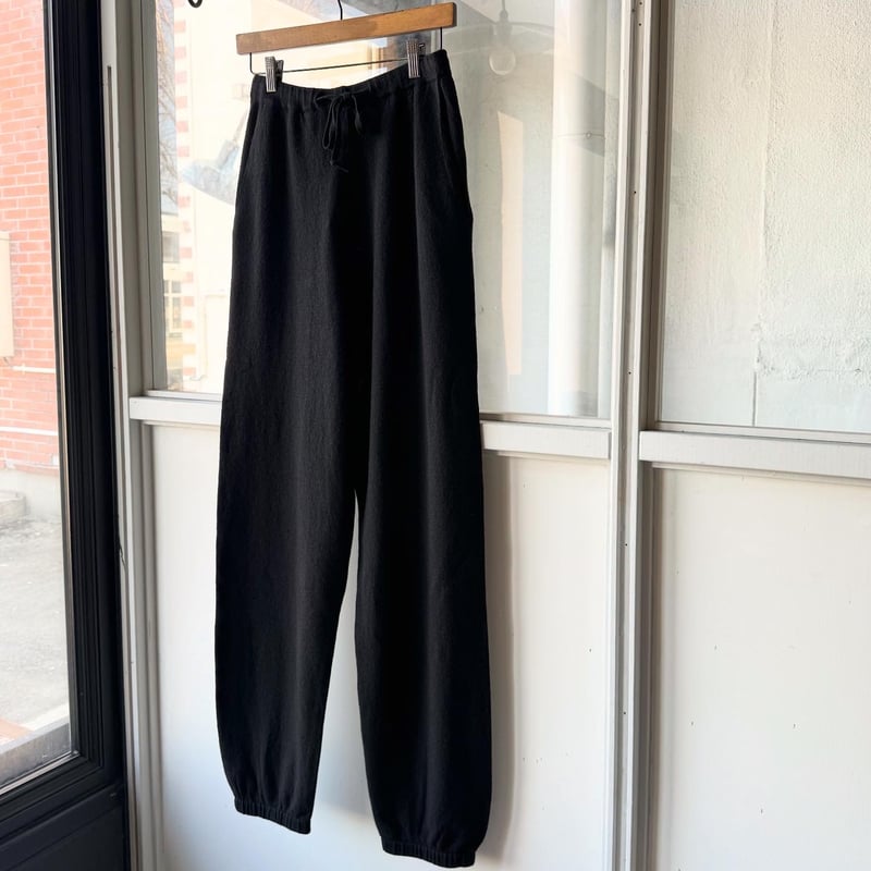 COMOLI ウール和紙 ニットパンツ | Less Higashikawa