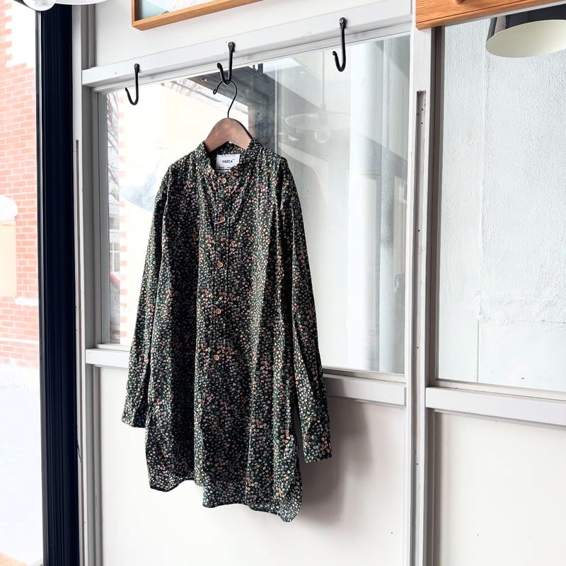 YAECA [WOMENS] CANVAS DESIGN スタンドカラーシャツ (MARGUE