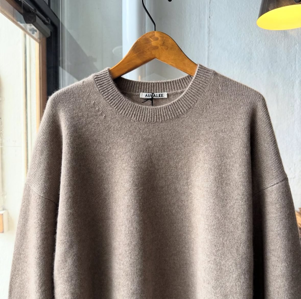 AURALEE BABY CASHMERE KNIT P/O | Less Higashikawa