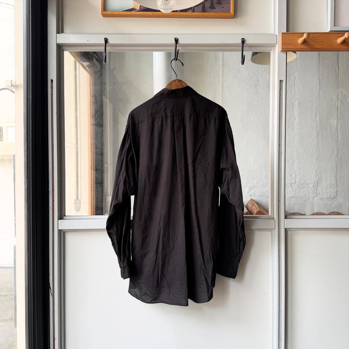 COMOLI リネンWクロスプルオーバーシャツ　コモリ COMOLI リネンWクロス プルオーバーシャツ | Less Higashikawa