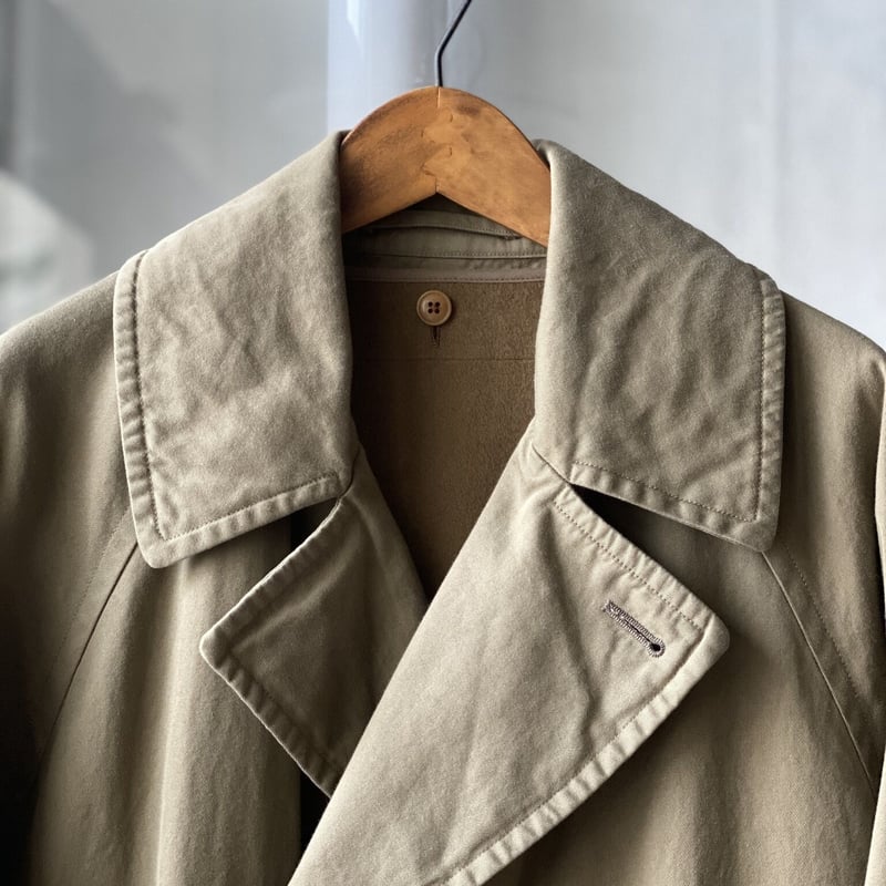 COMOLI コットンギャバ ダブルブレステッドコート | Less COMOLI コットンギャバ ダブルブレステッドコート | Less