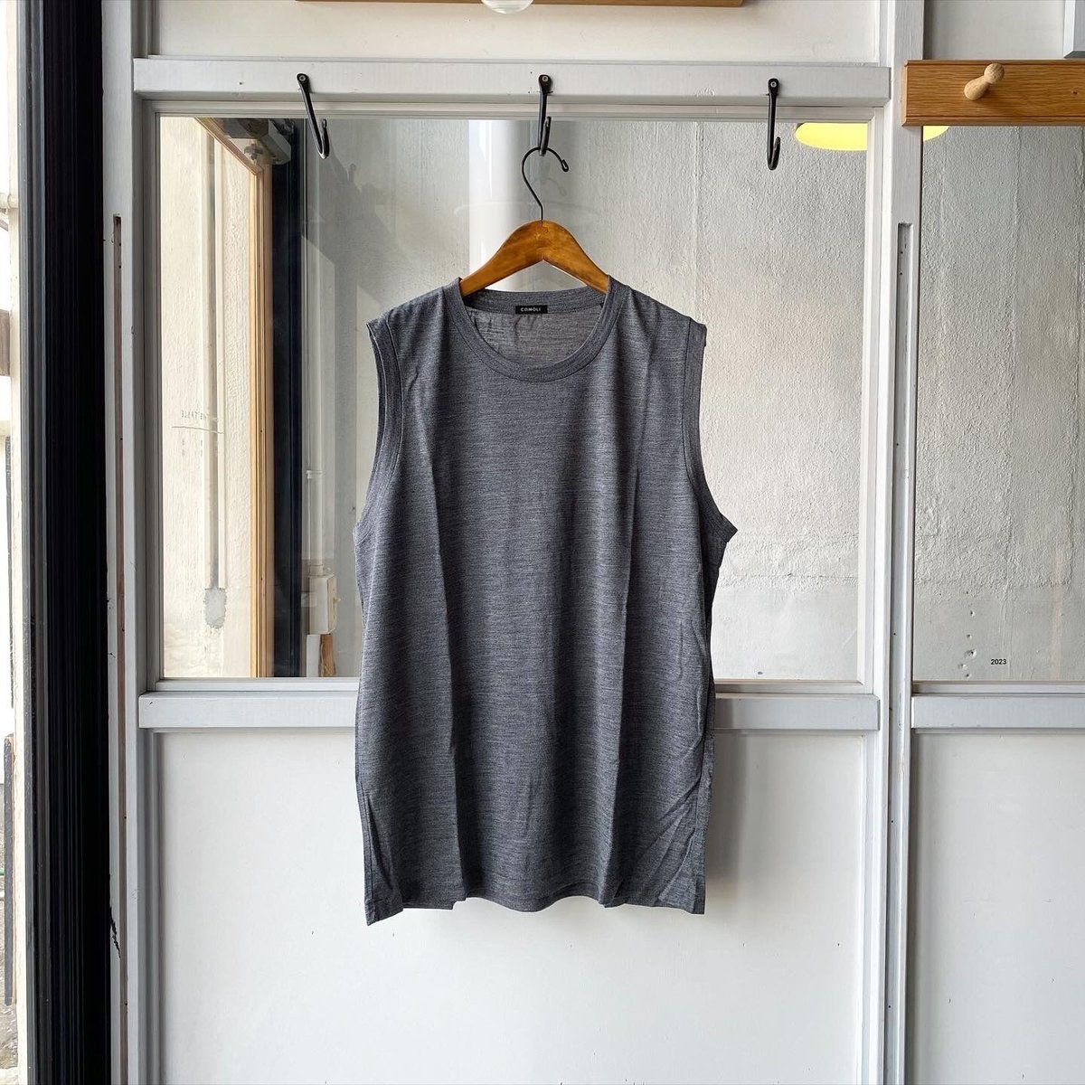 COMOLI 23SS ウール天竺ノースリーブ BORDER 3 COMOLI 23SS ウール天竺ノースリーブ 3 ブラウン
