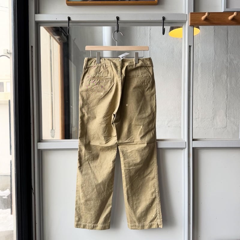 AURALEE GARMENT-DYED FINX LIGHT CHINO PANTS | L